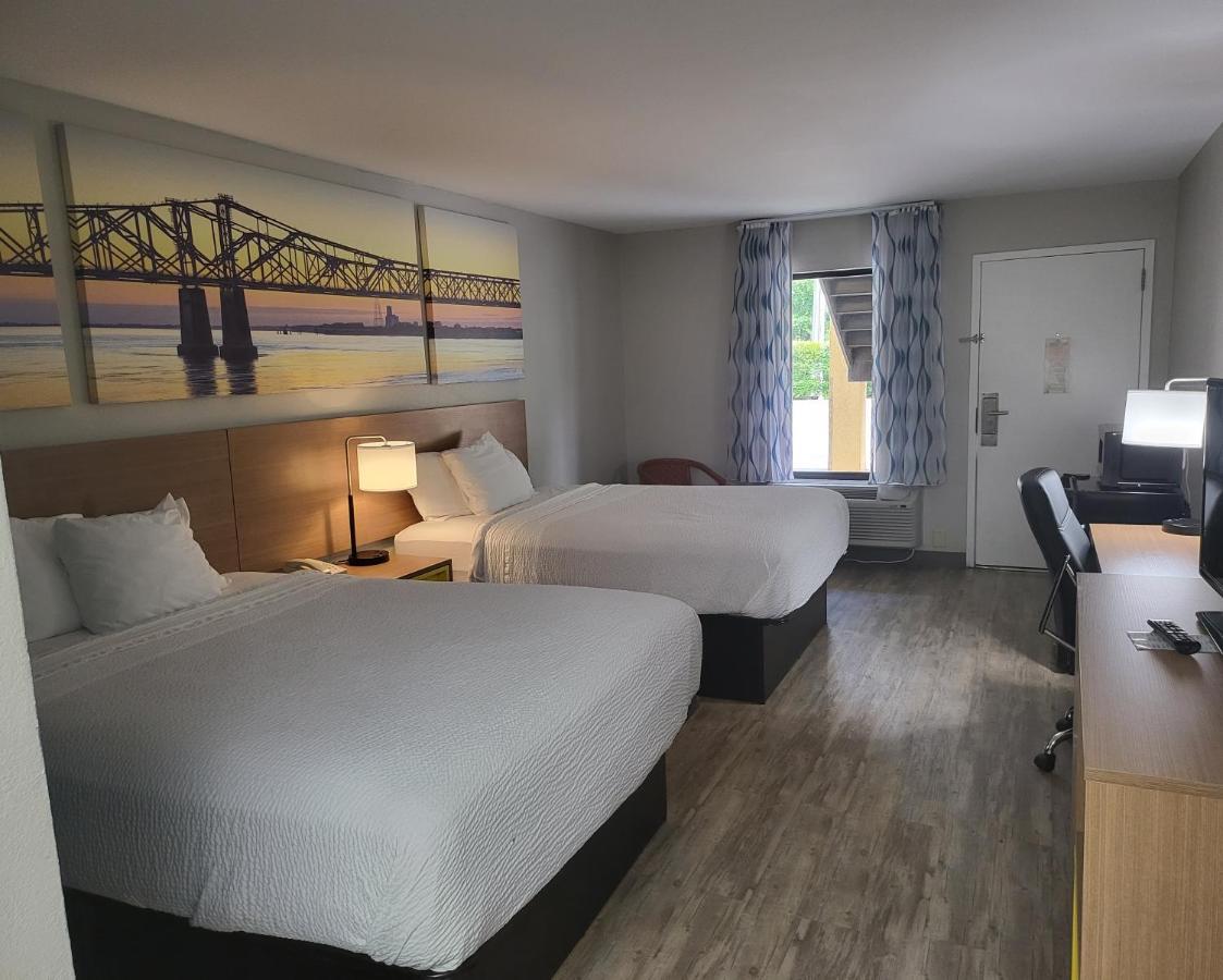 Days Inn By Wyndham Biscoe Esterno foto