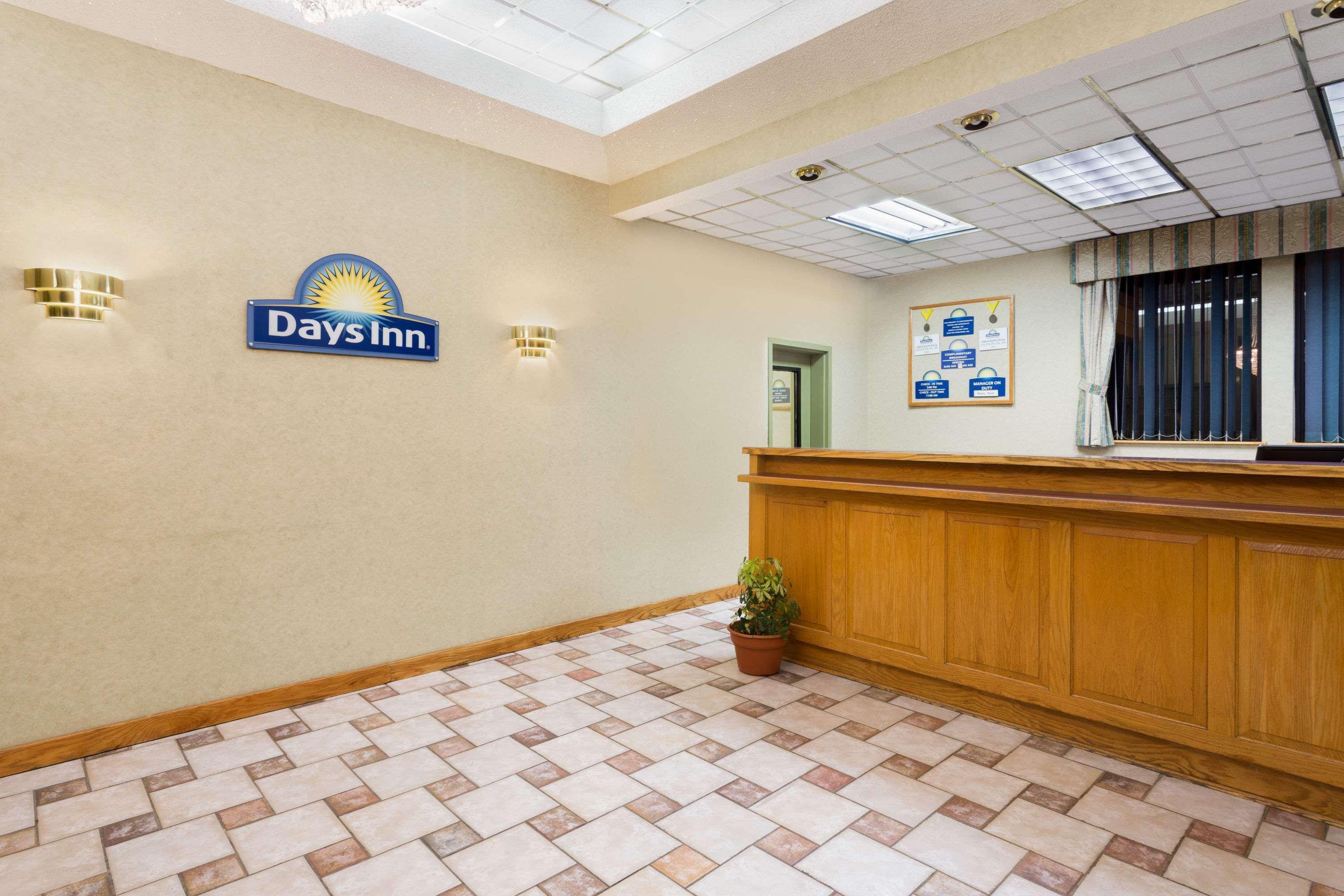 Days Inn By Wyndham Biscoe Esterno foto