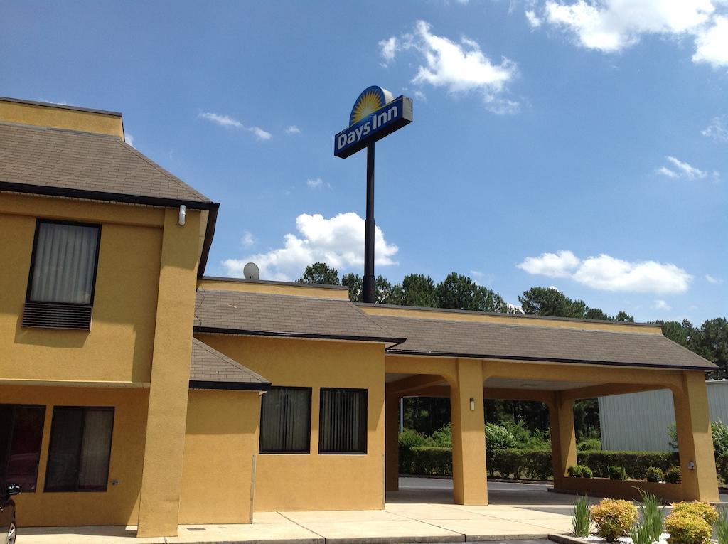 Days Inn By Wyndham Biscoe Esterno foto